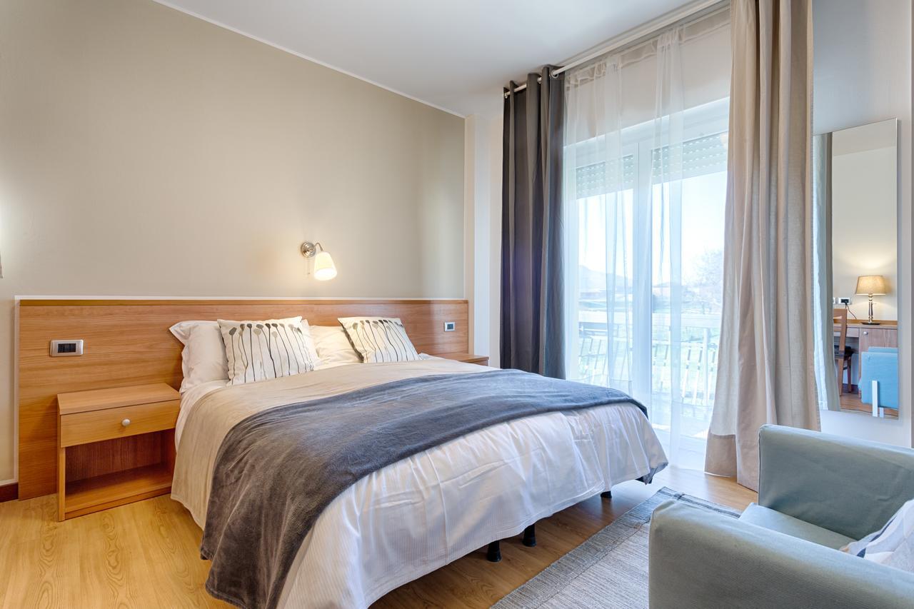 Vignola Rooms Avio Esterno foto